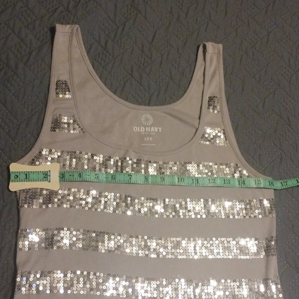 Old Navy White and Silver Sequin Tank - Picture 7 of 11
